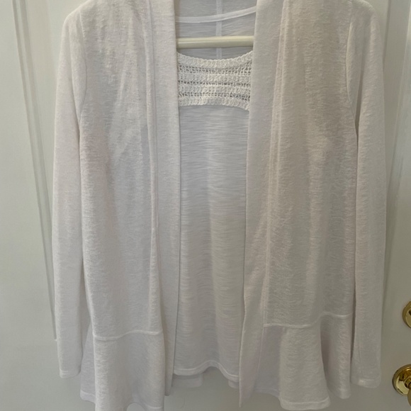 2 pieces! White Cardigan and matching tank top - Picture 3 of 9
